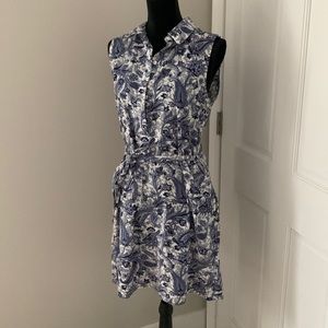 Banana republic shirt dress with pockets!